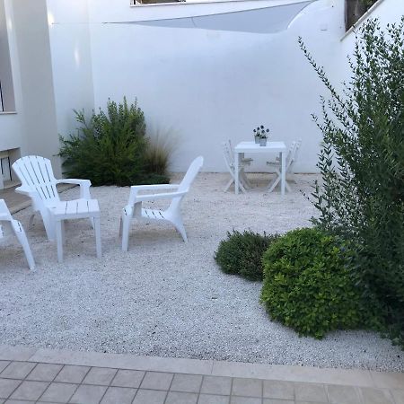 דירות מנדוריה Journey House מראה חיצוני תמונה
