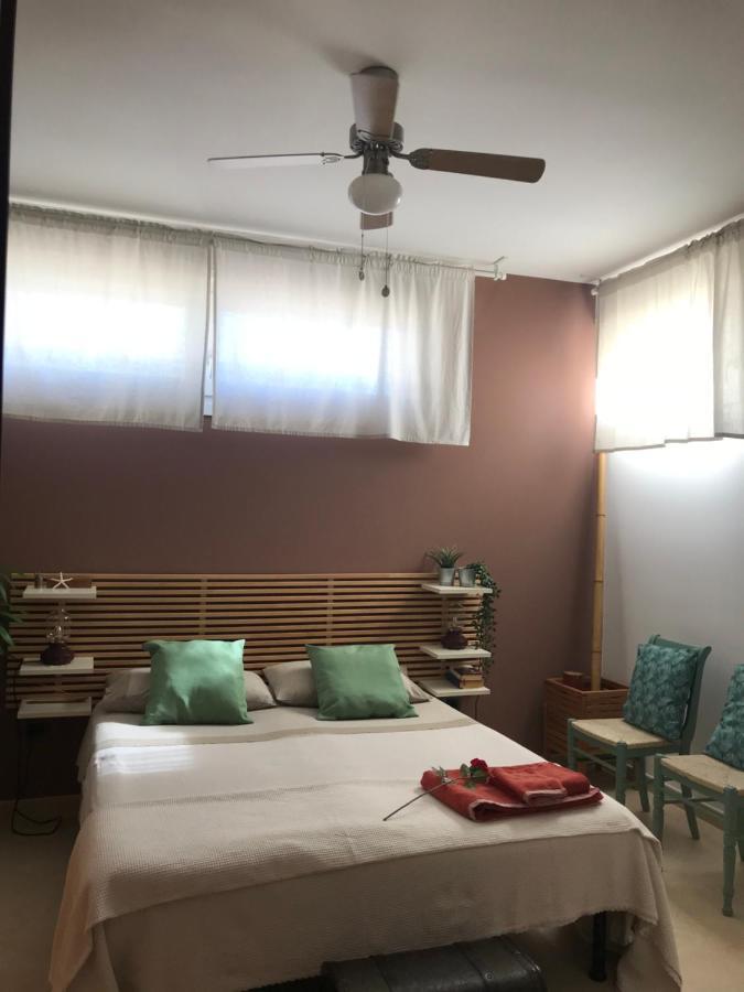 דירות מנדוריה Journey House מראה חיצוני תמונה