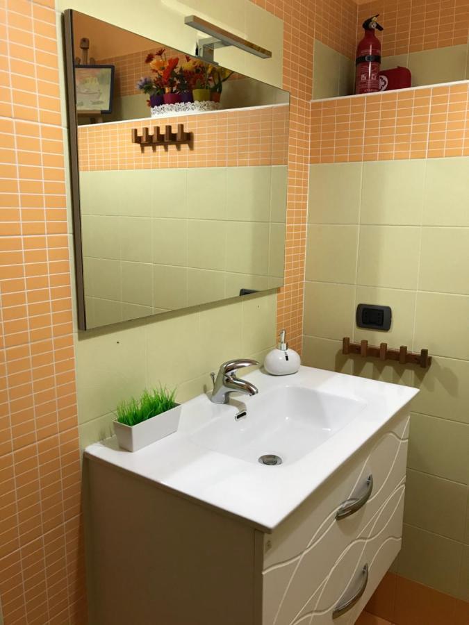 דירות מנדוריה Journey House מראה חיצוני תמונה